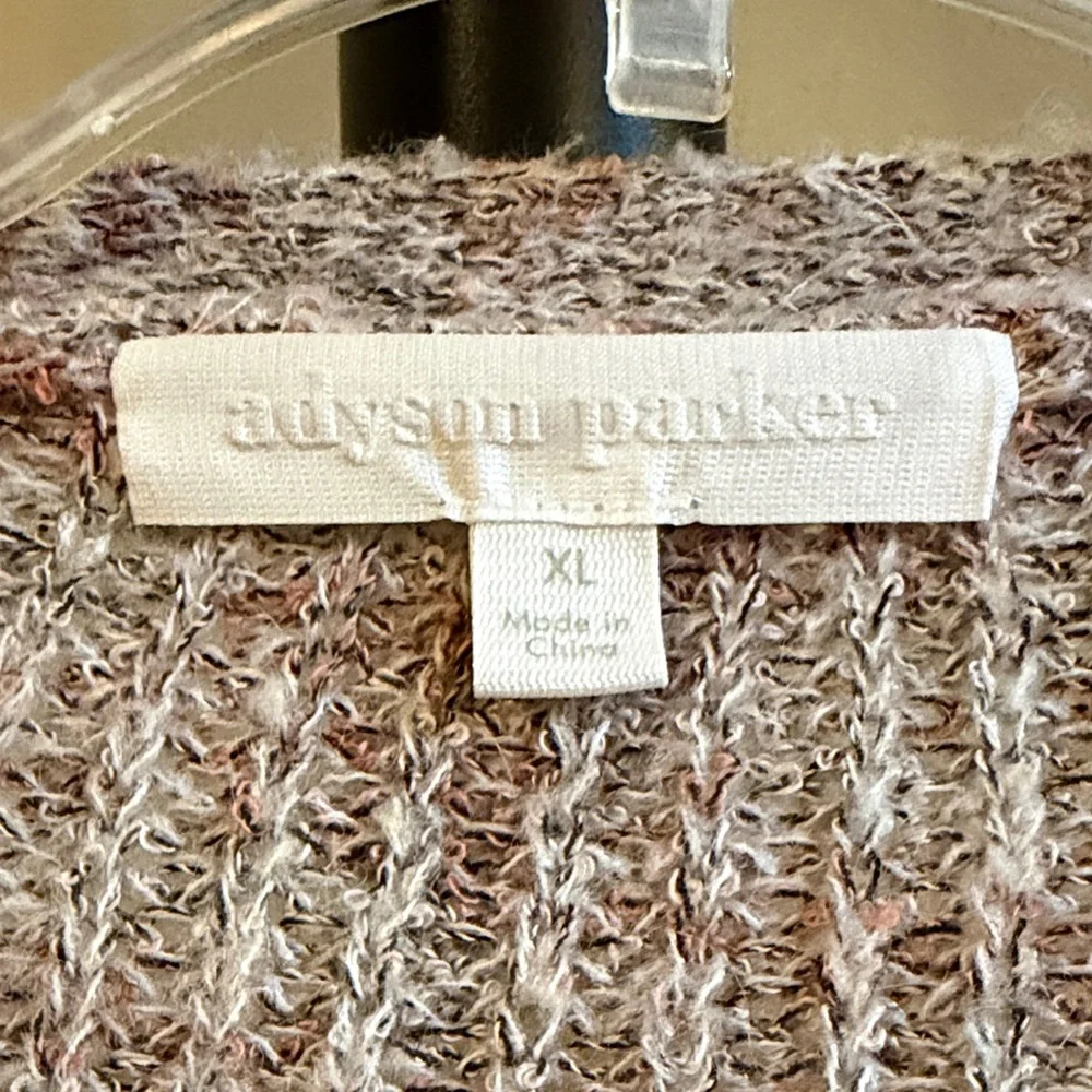 Adyson Parker Cozy V-Neck Button-Up Sweater Size XL